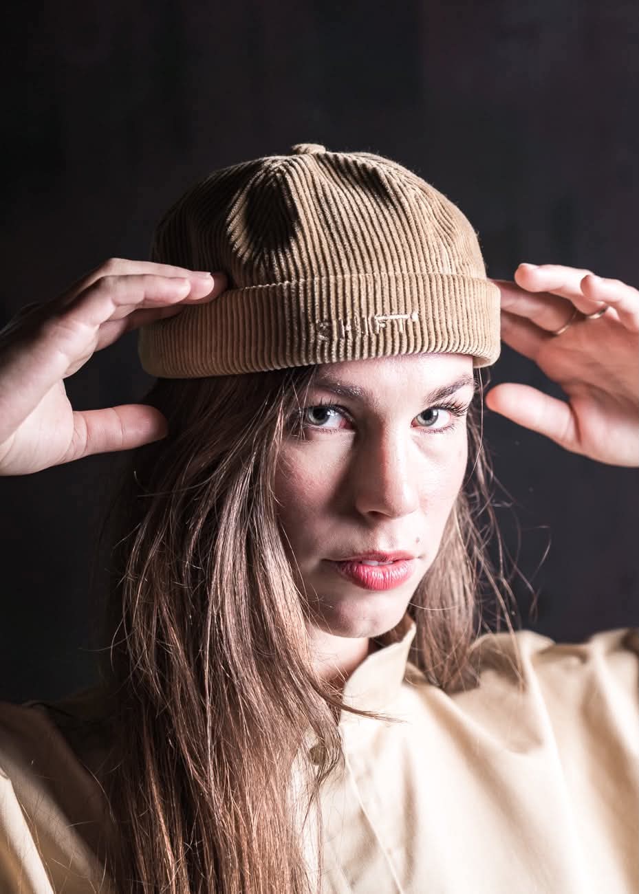 Corduroy Shift cap with an embroidered logo